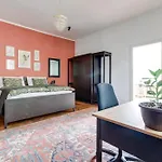Large Garden Business-leisure-sports *