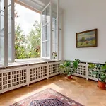 Large Garden Business-leisure-sports *