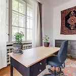 Large Garden Business-leisure-sports *