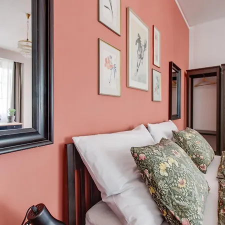 Large Garden Business-leisure-sports Appartement