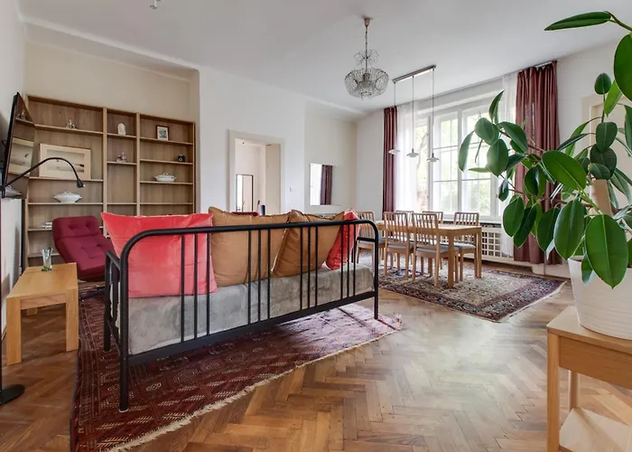 Large Garden Business-leisure-sports * Praha
